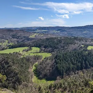 Hébergement de vacances La Couze Pavin, Saint-Diery